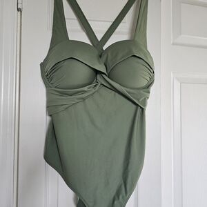 Cupshe one piece underwire swimsuit